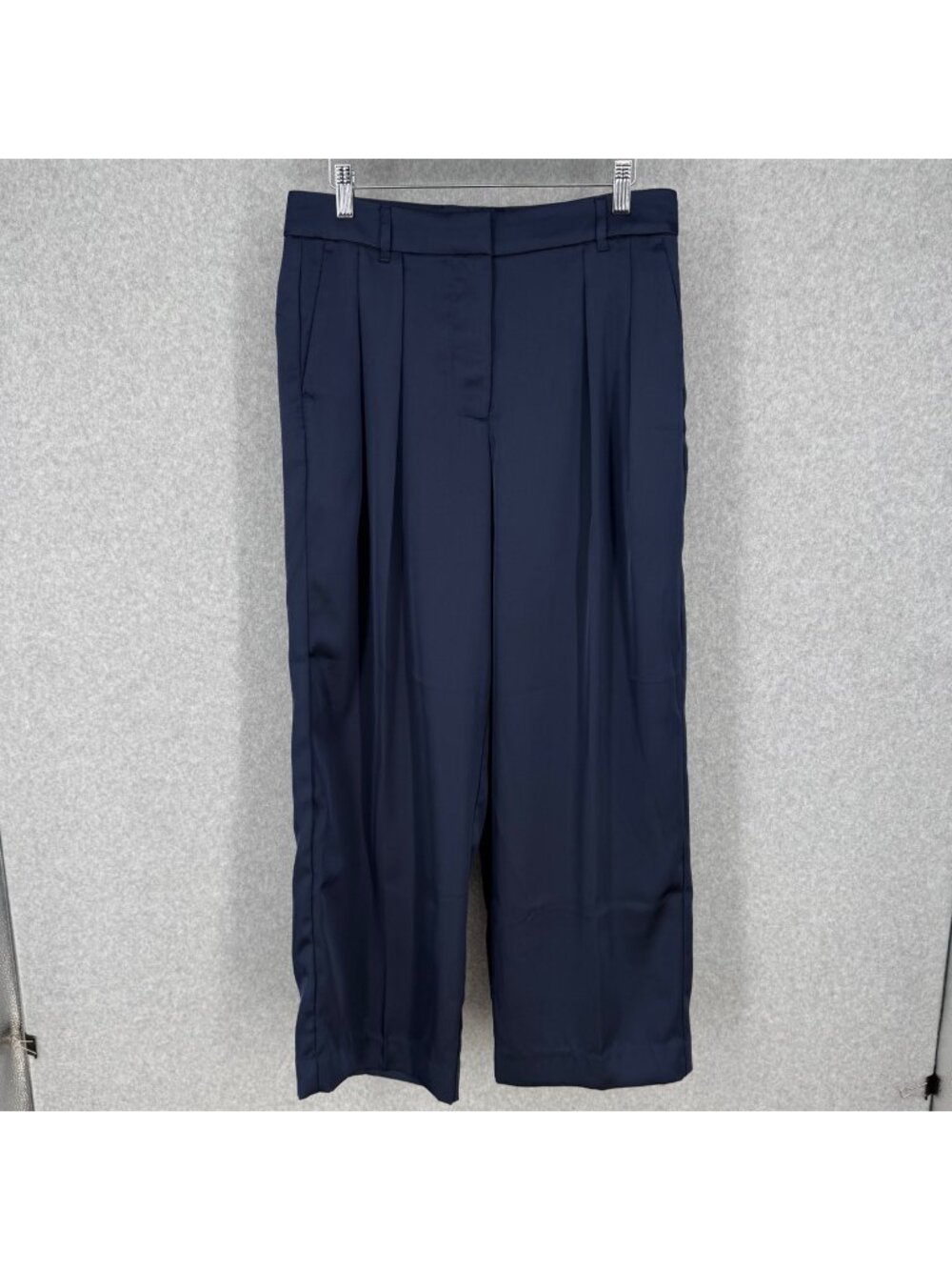 Banana Republic Womens Pleated Wide Leg Trouser Size 6 Petite Short Navy Satin
